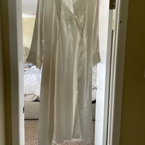 NWT wedding gown & robe sleepwear